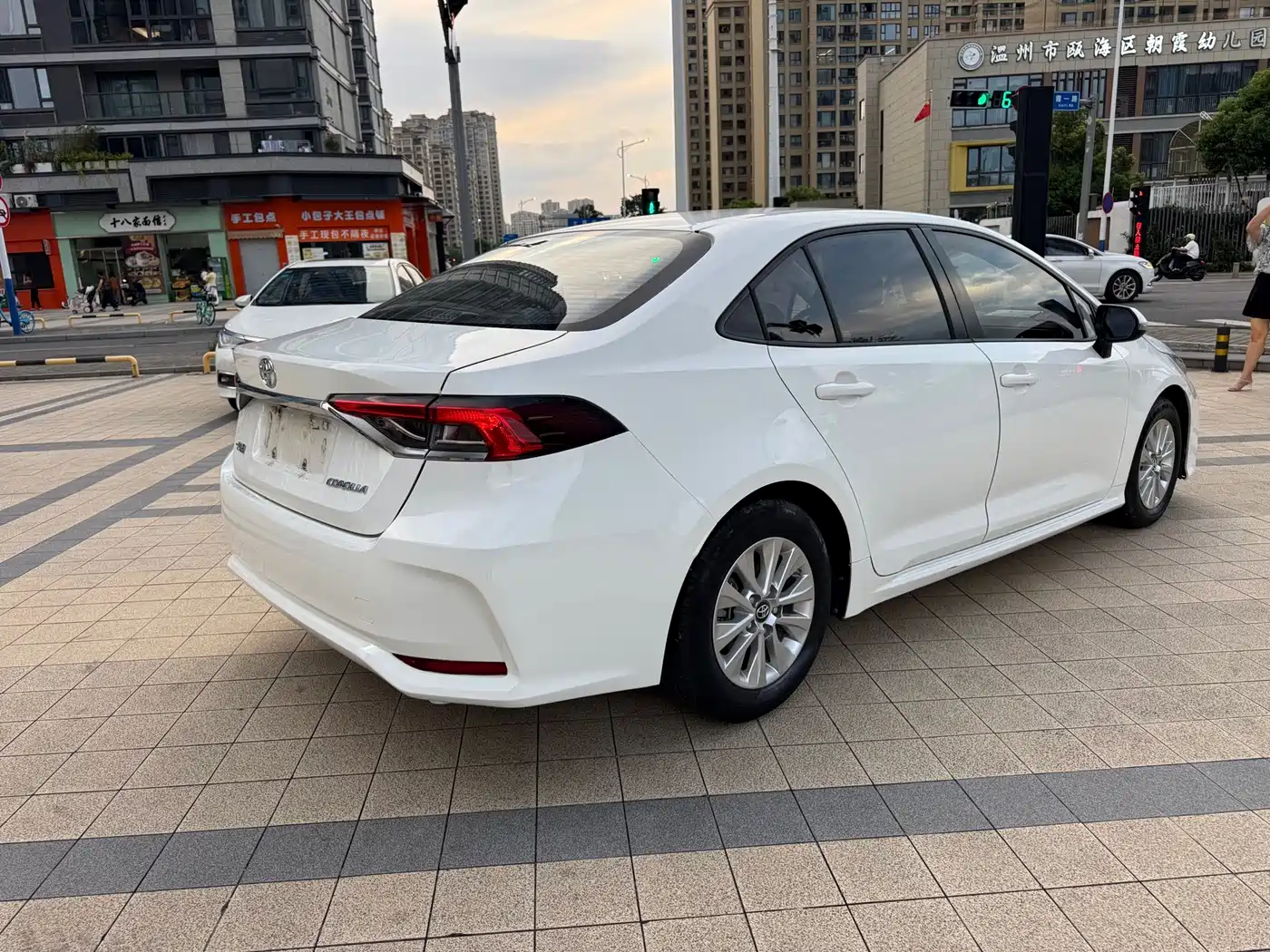 Photo 19 - Toyota Corolla