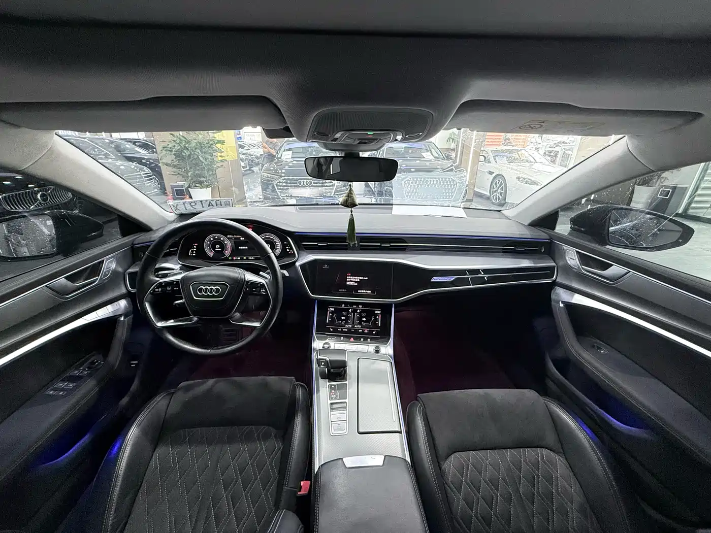Audi A7L 2024 45 TFSI quattro Premium Luxury фото 6