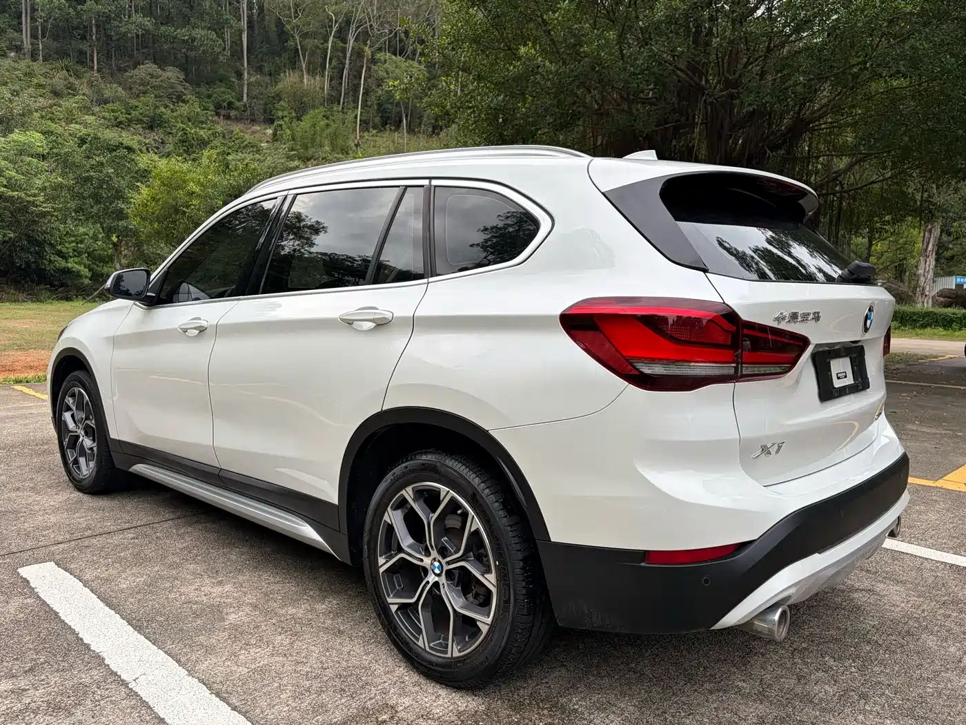 BMW X1 2022 sDrive20Li Fashion фото 7