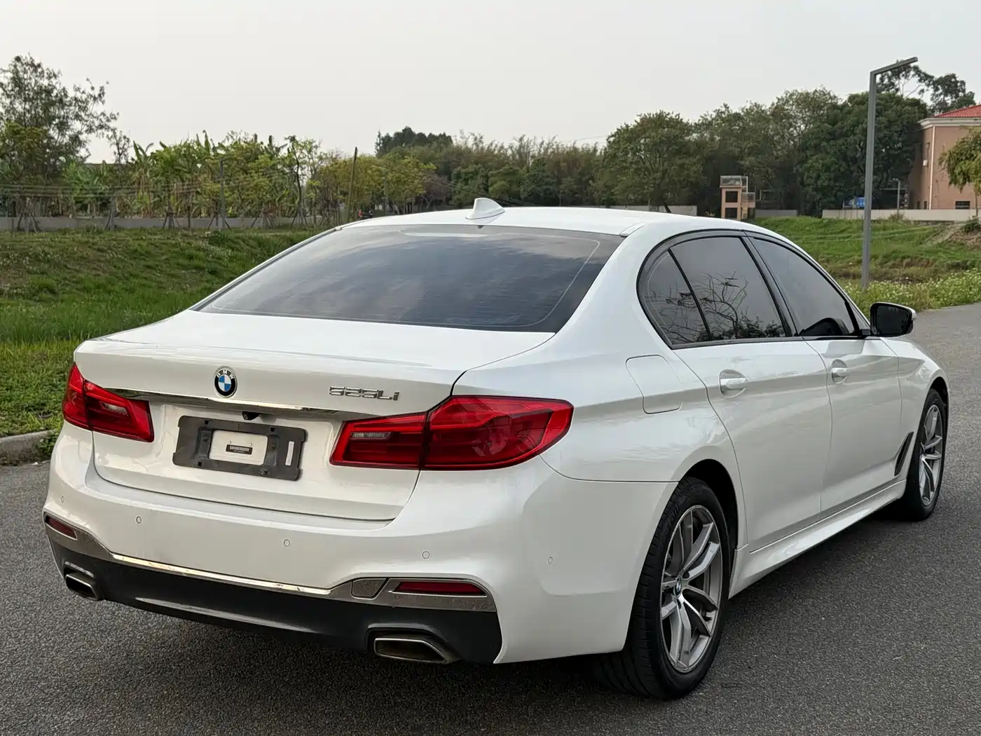 BMW 5 Series 2019 525Li M Sport Package фото 17
