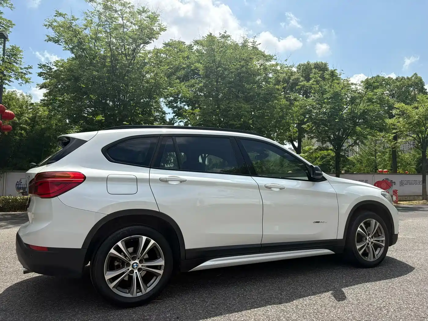 BMW X1 2016 sDrive20Li Luxury Model фото 4