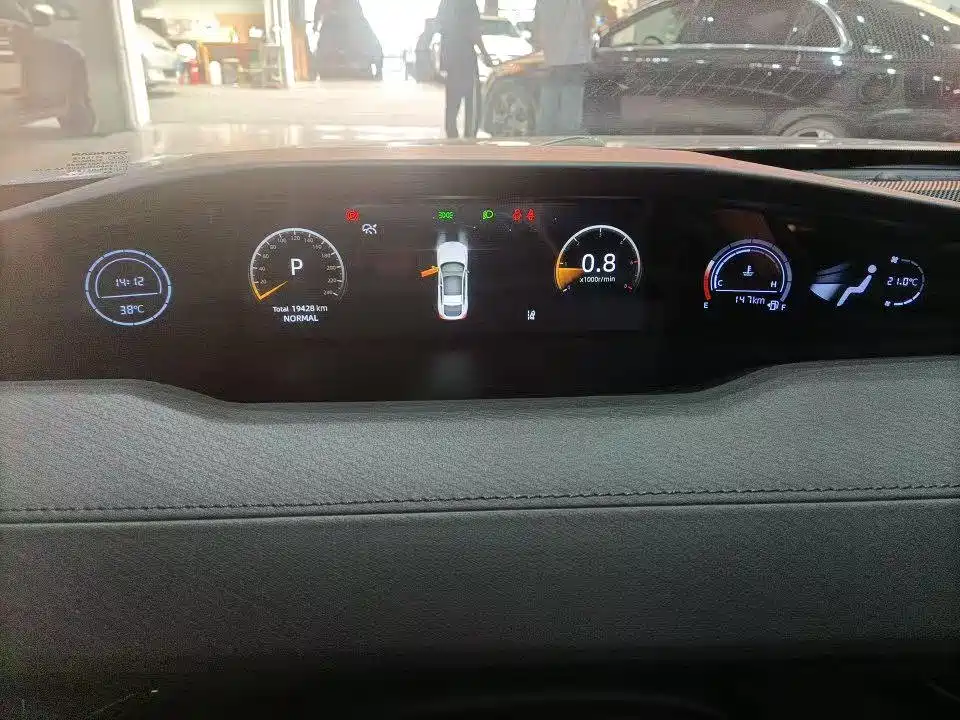 Changan UNI-V 2026 2024 1.5T Deluxe Sport