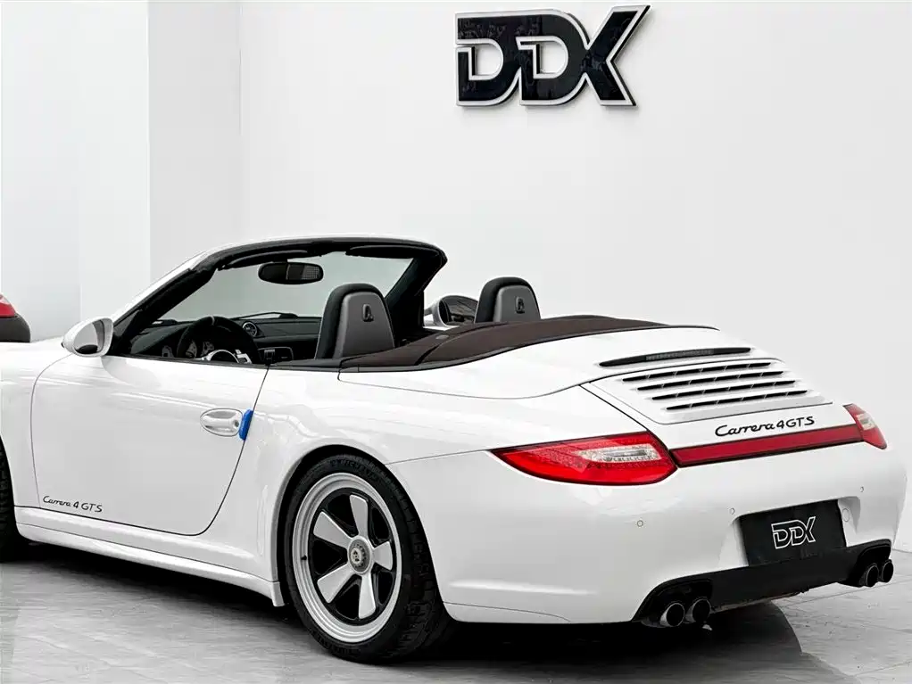 Porsche 911 2011 Carrera 4 GTS 3.8L Convertible фото 8