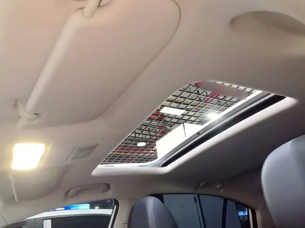 Roewe i5 2025 2026 1.5L CVT Luxury