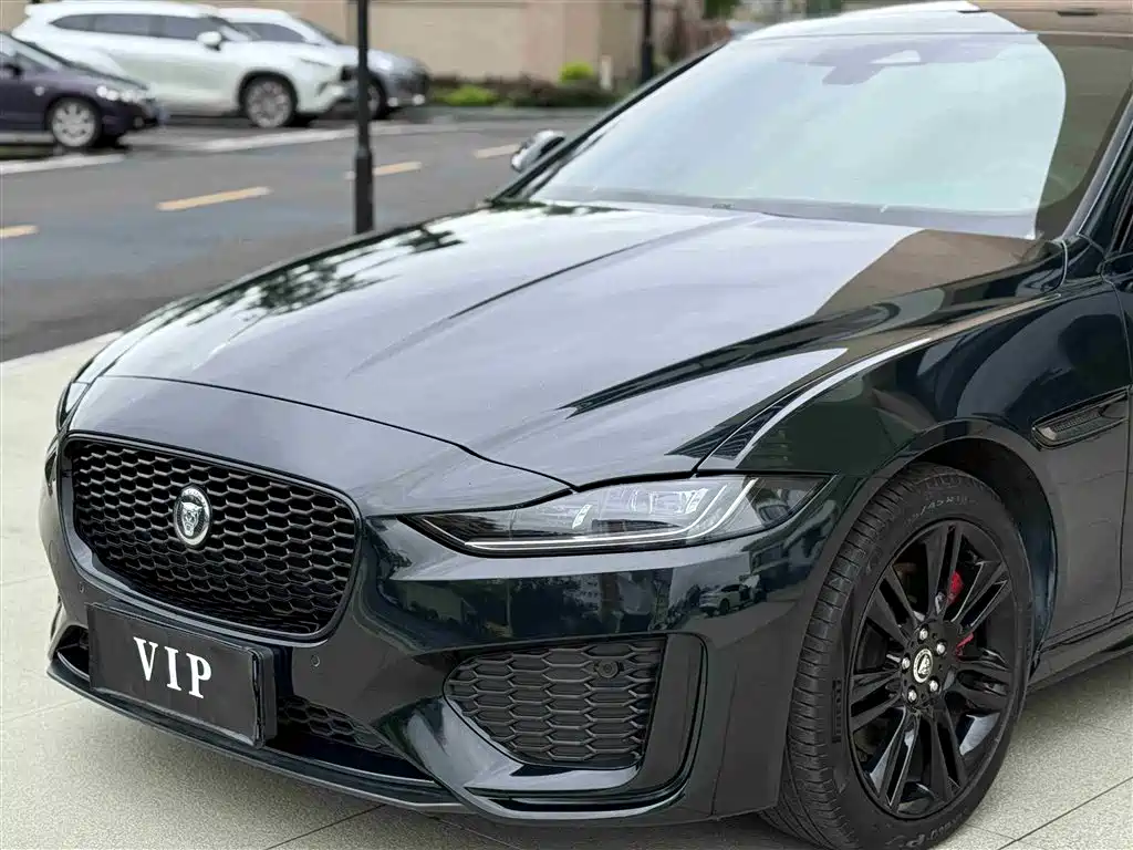 Jaguar XEL 2024 Model 2.0T 250PS R-DYNAMIC S Gloss Black Sport Edition фото 7
