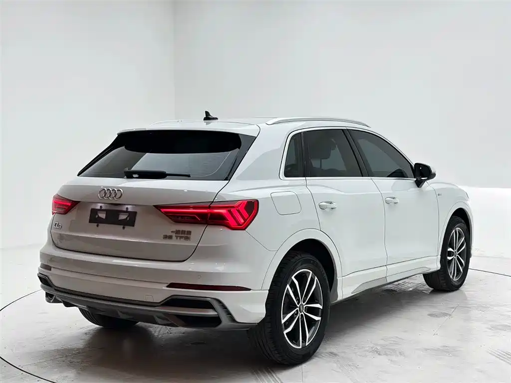 Audi Q3 2021 35 TFSI Progressive Sport фото 6