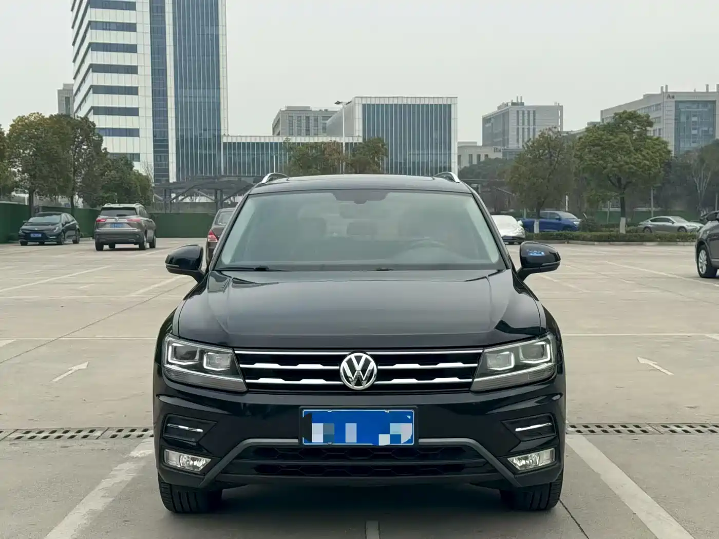 Volkswagen Tiguan L 2019 330TSI Automatic 2WD Panorama Comfort Edition China VI фото 2