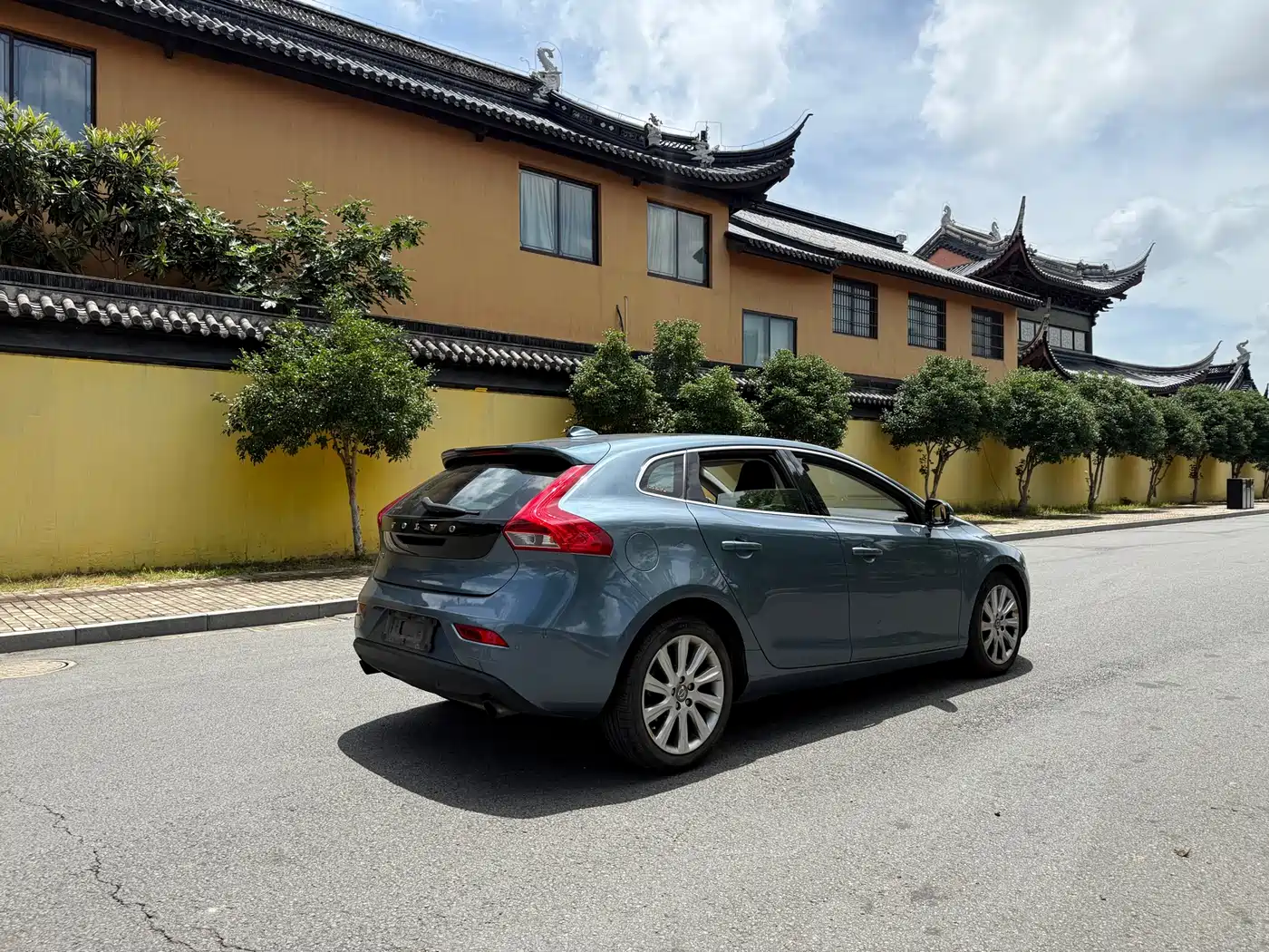Volvo V40 2013 2014 2.0T Zhiya Edition