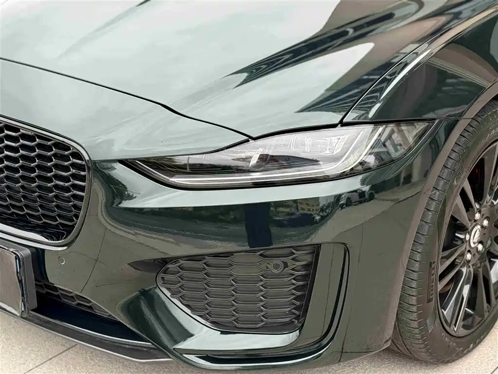 Jaguar XEL 2024 Model 2.0T 250PS R-DYNAMIC S Gloss Black Sport Edition фото 10