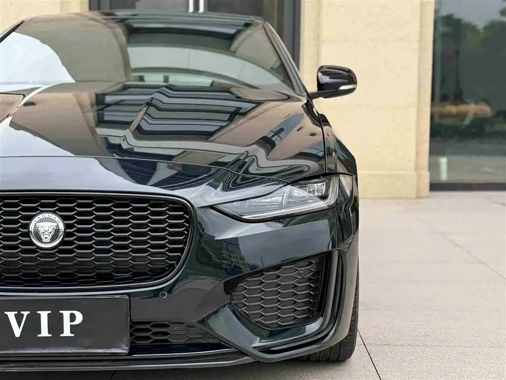 Jaguar XEL 2024 Model 2.0T 250PS R-DYNAMIC S Gloss Black Sport Edition фото 15