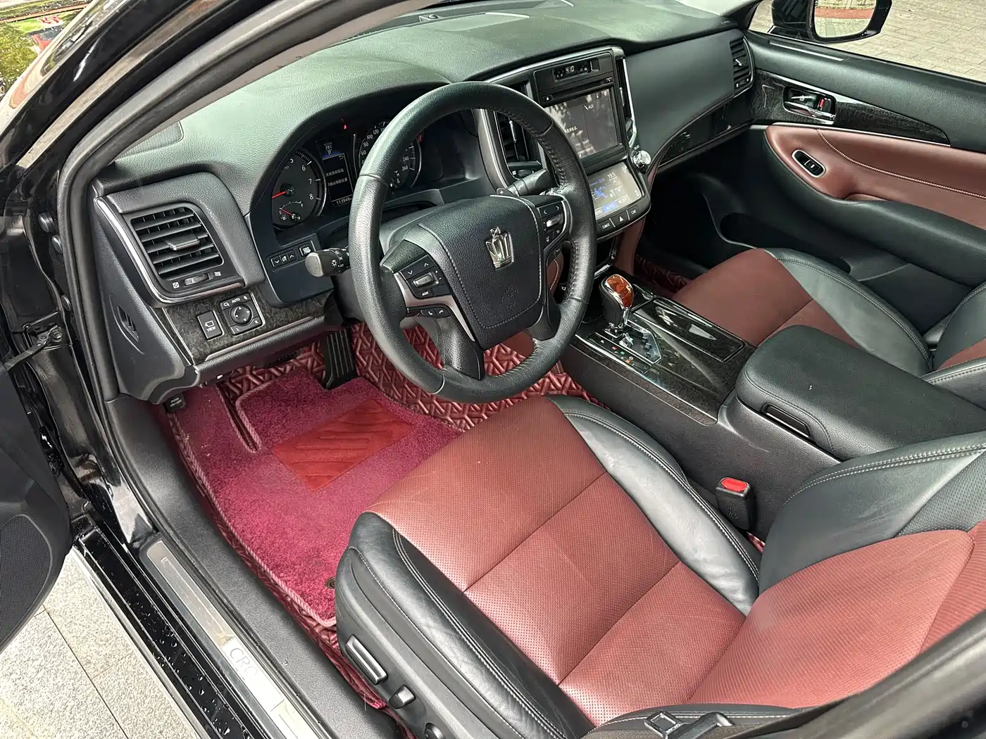Toyota Crown 2018 2.0T Sport Edition фото 12