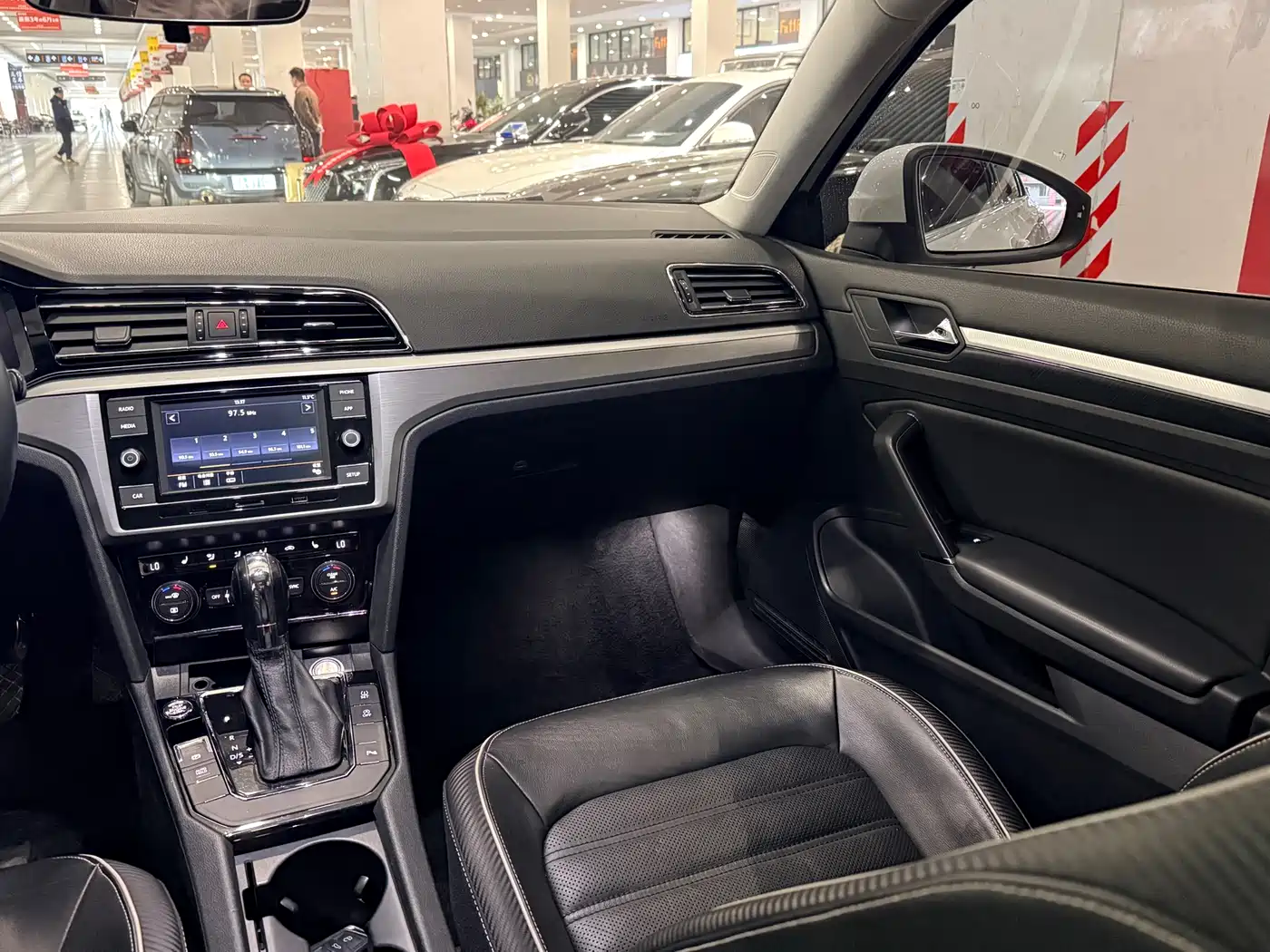 Volkswagen Lamando 2019 280TSI DSG Comfort Edition China V фото 6