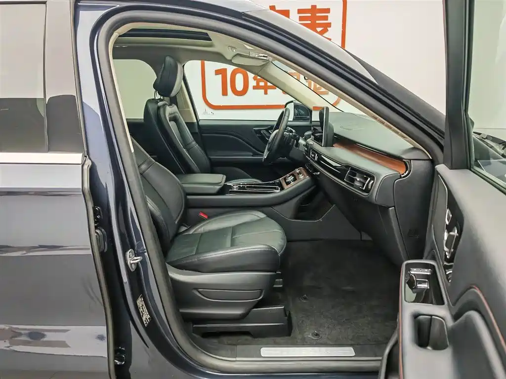 Lincoln Aviator 2022 3.0T V6 4WD Premium Edition фото 23