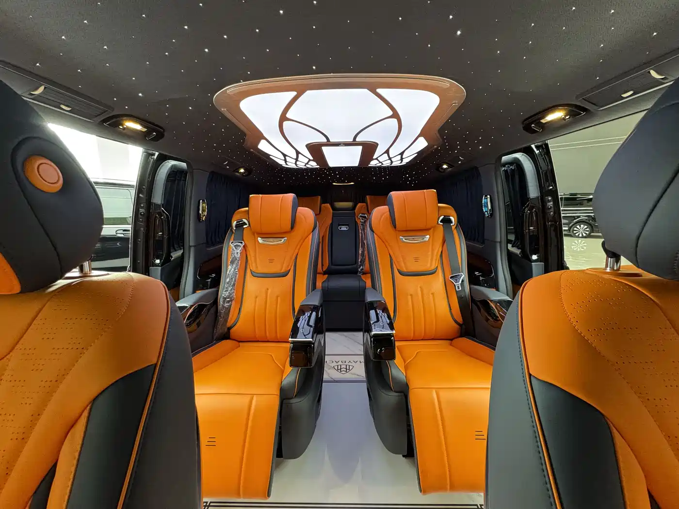 Mercedes-Benz Vito 2021 2.0T Business Edition 7-seater фото 12