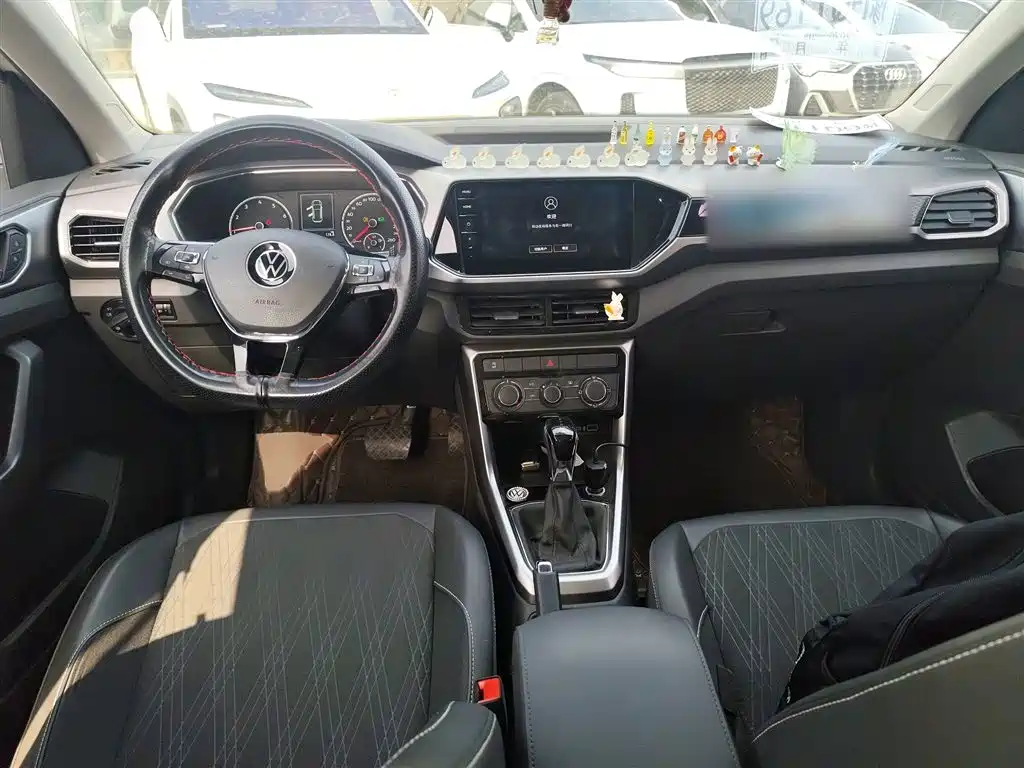 Volkswagen T-Cross 2021 1.5L Auto Comfort Edition фото 6