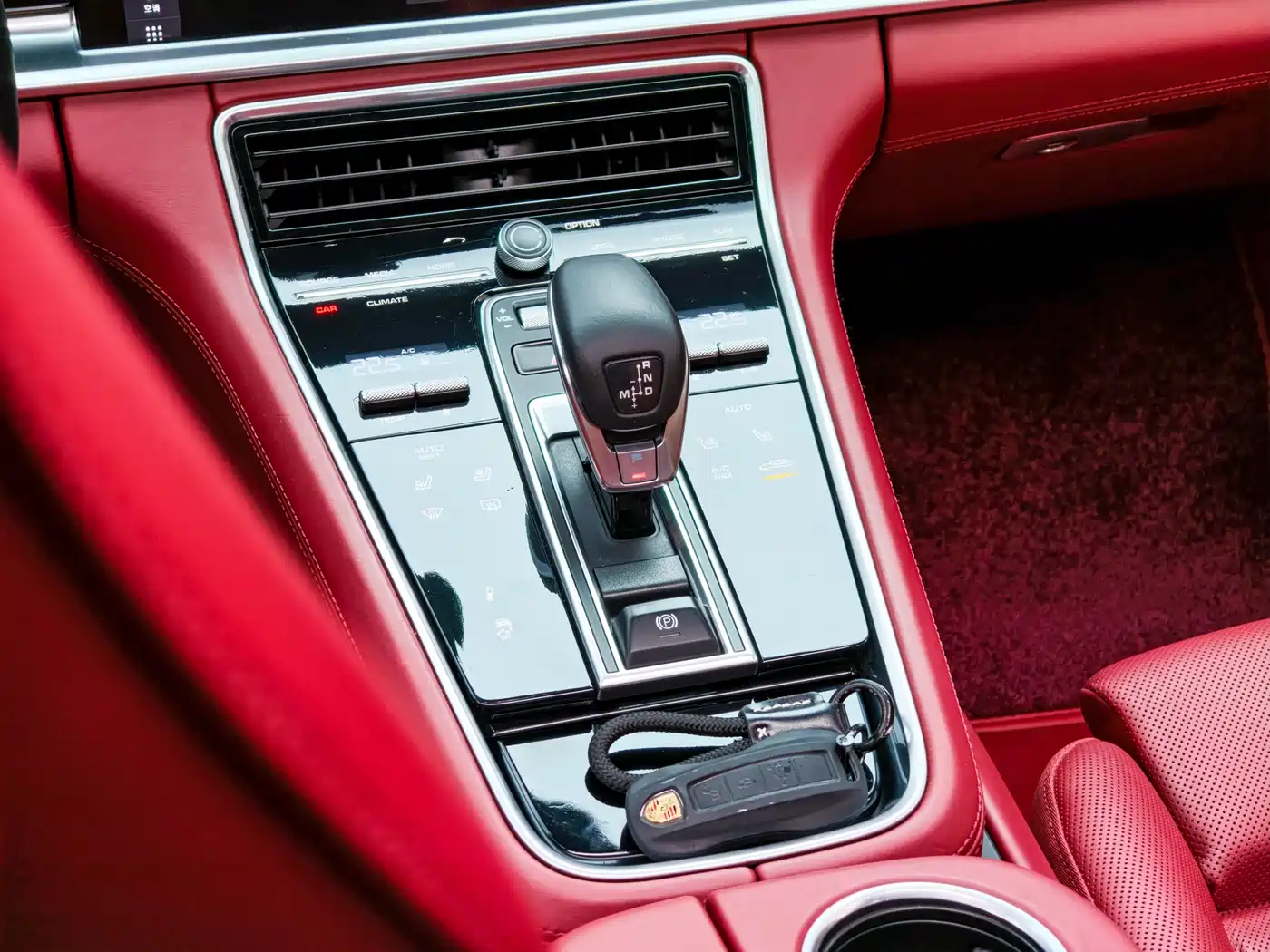 Porsche Panamera 2019 Panamera 2.9T фото 19