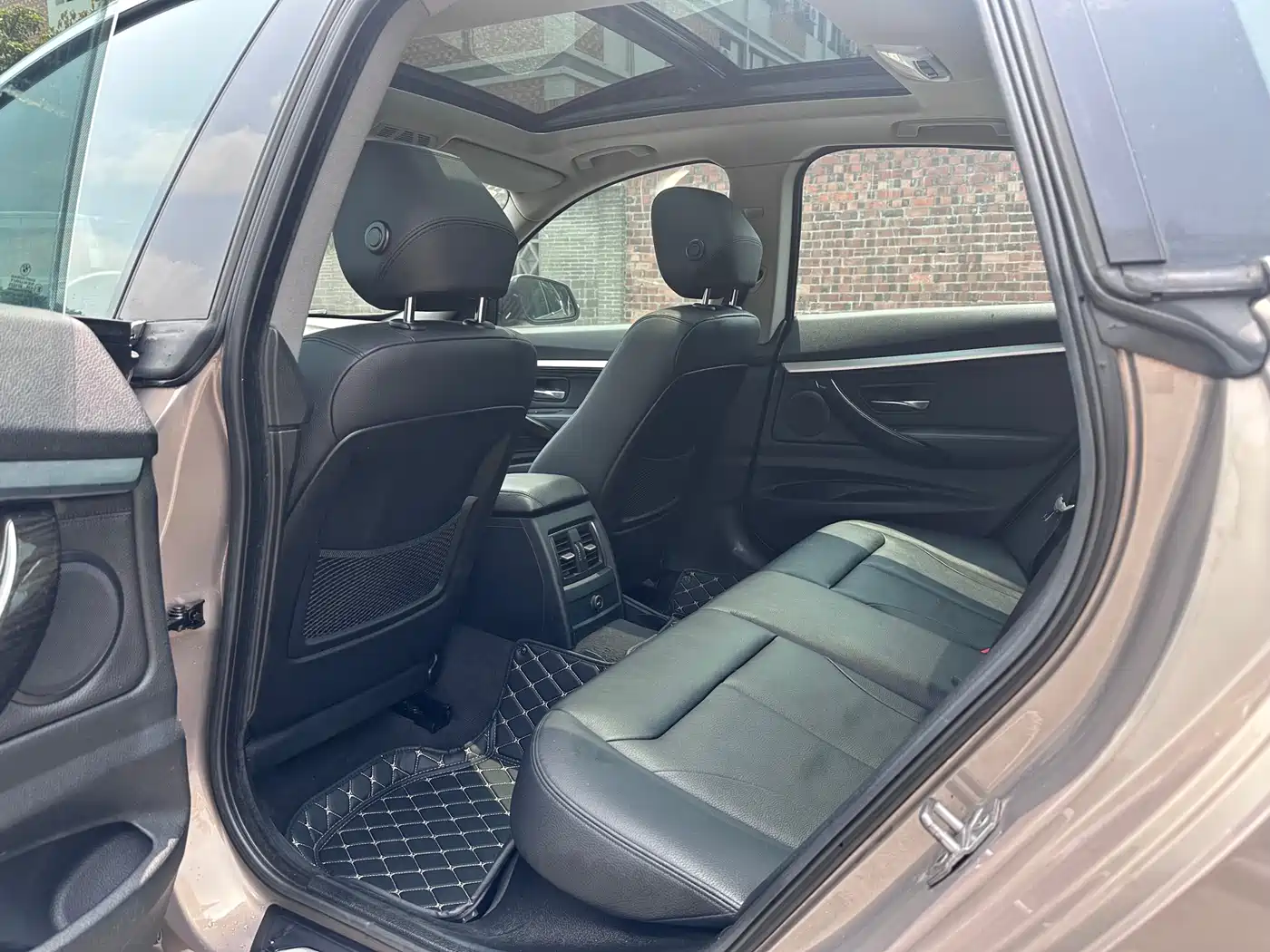 BMW 3 Series GT 2013 320i Style Design Package фото 8