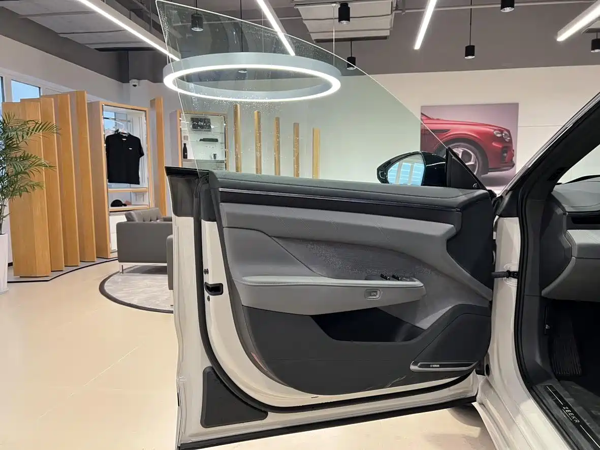 ZEEKR EXTREME KRYPTON 001