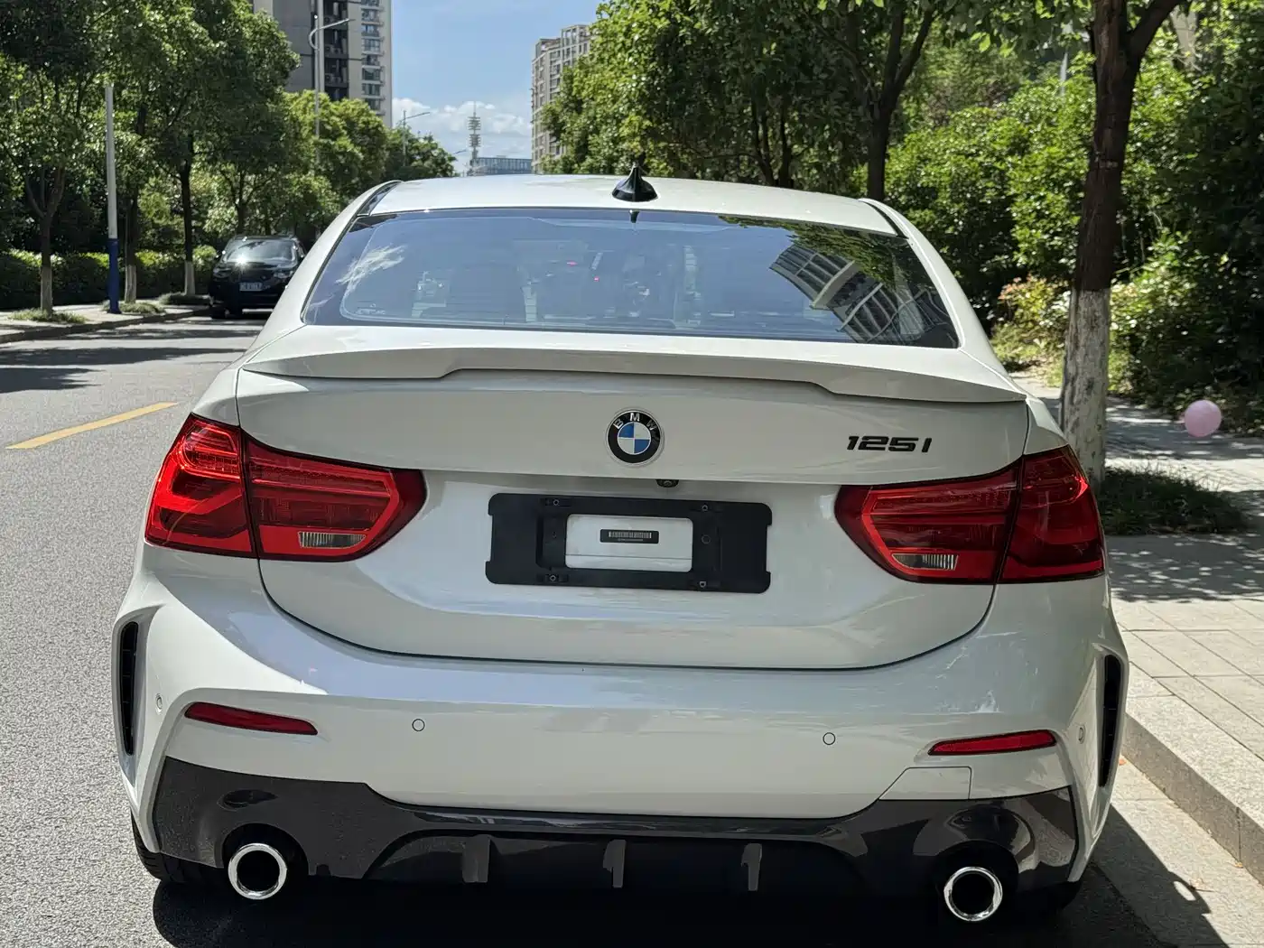 BMW 1 Series 2019 120i M Sport Package фото 9