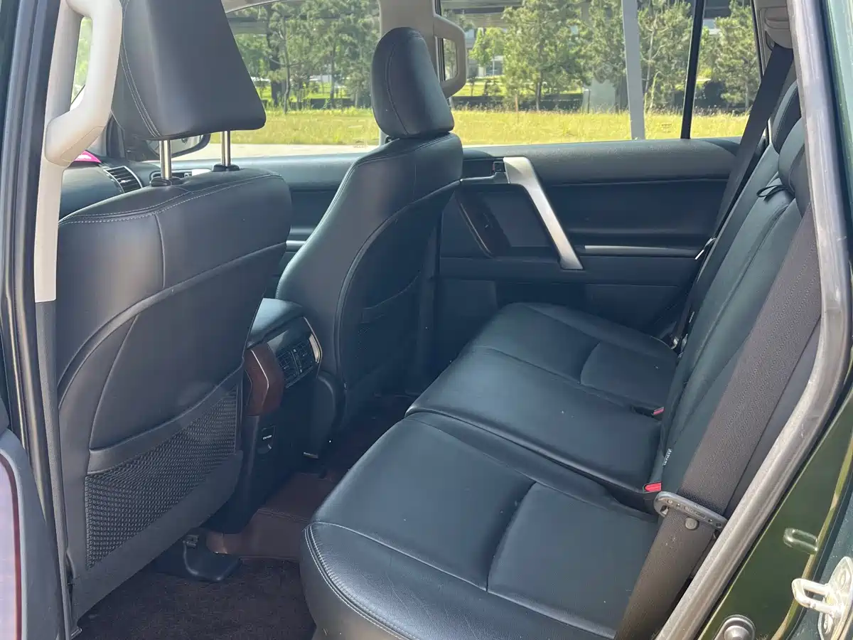 Toyota Prado 2016 3.5L Auto TX-L фото 5