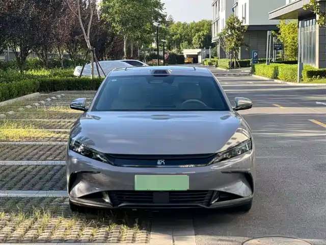 BYD Han 2025