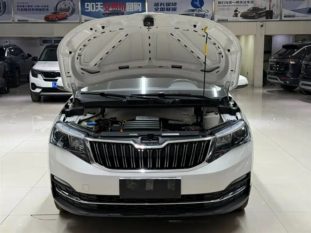 Škoda Kamiq 2022 1.5L Automatic Comfort Edition фото 7