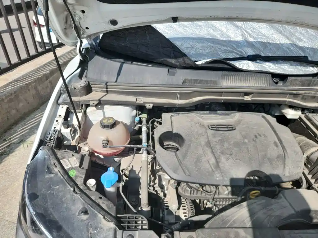 Photo 21 - Geely Binyue