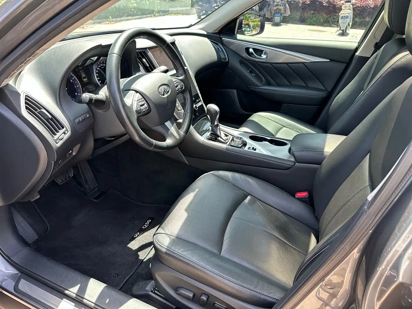 Infiniti Q50L 2016 Model 2.0T Joy Edition фото 7