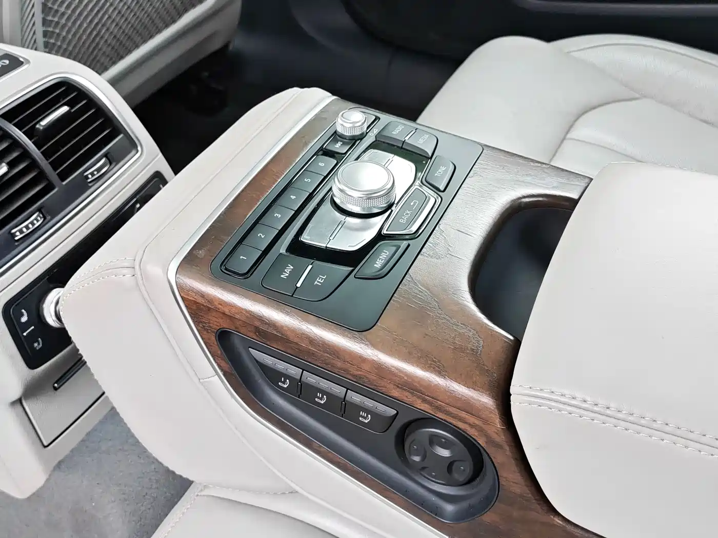 Audi A6L 2016 50 TFSI quattro Premium фото 17