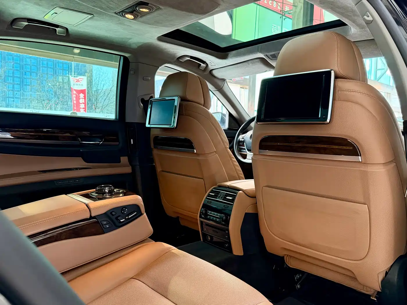 BMW 7 Series 2013 Model 760Li фото 38