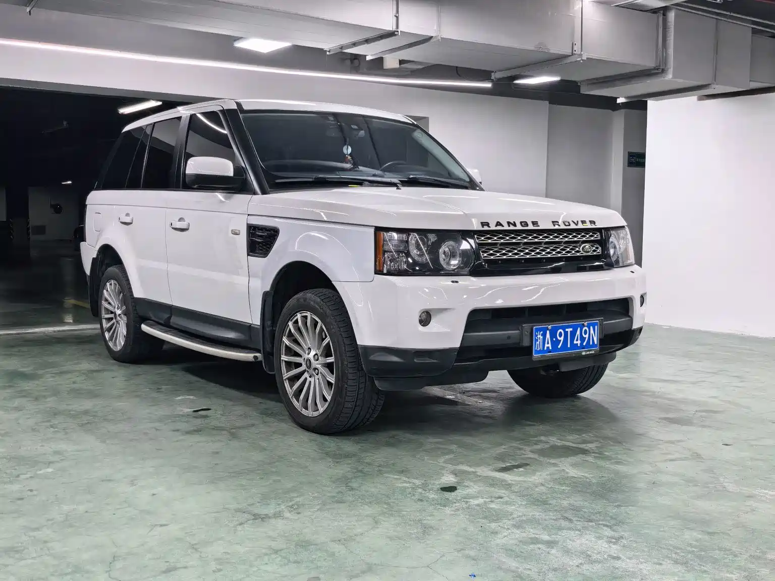 Фото 3 - Land Rover Range Rover Sport