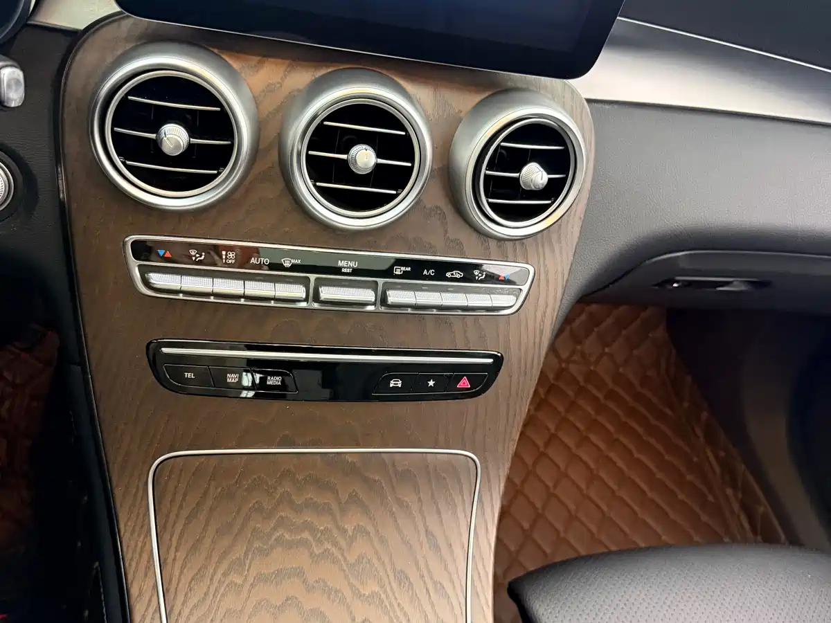 Mercedes-Benz GLC 2022 Model GLC 300 L 4MATIC Dynamic Edition фото 30
