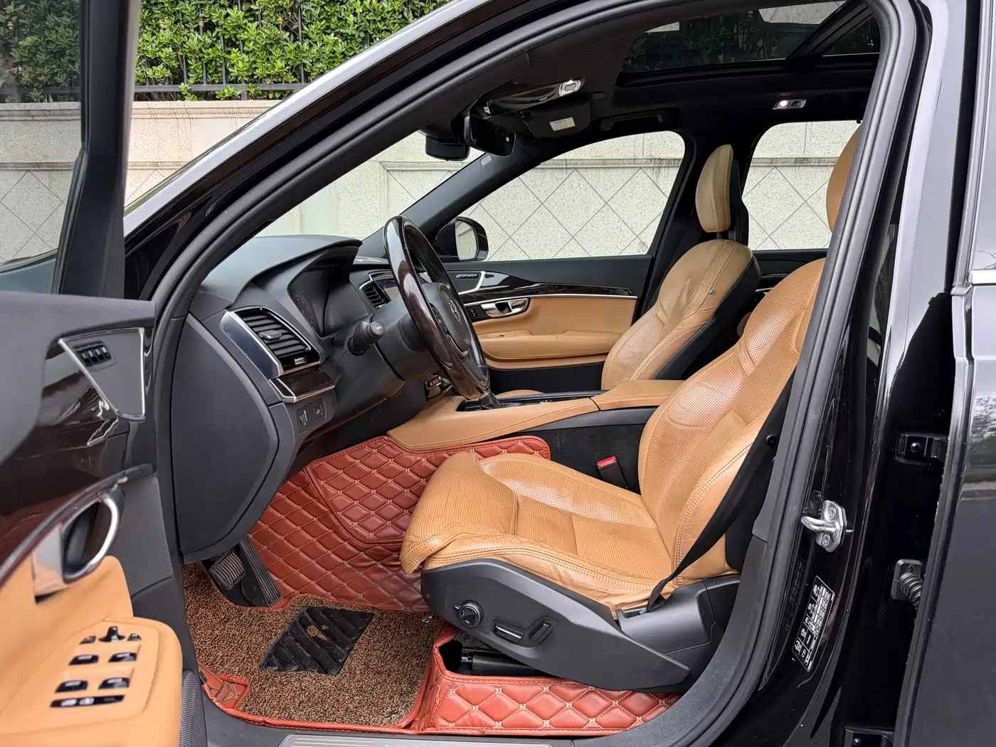 Photo 6 - Volvo XC90