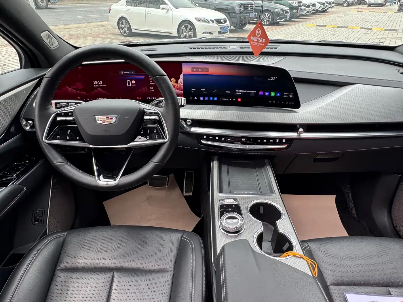 Cadillac XT5 2025 2.0T Premium Model фото 13