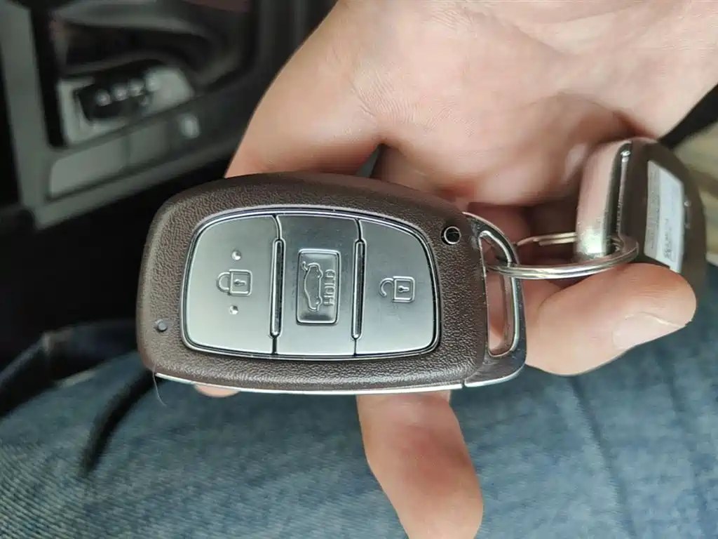 Hyundai Elantra 2019 1.4T Dual-clutch XuanDong·Vitality Type фото 9