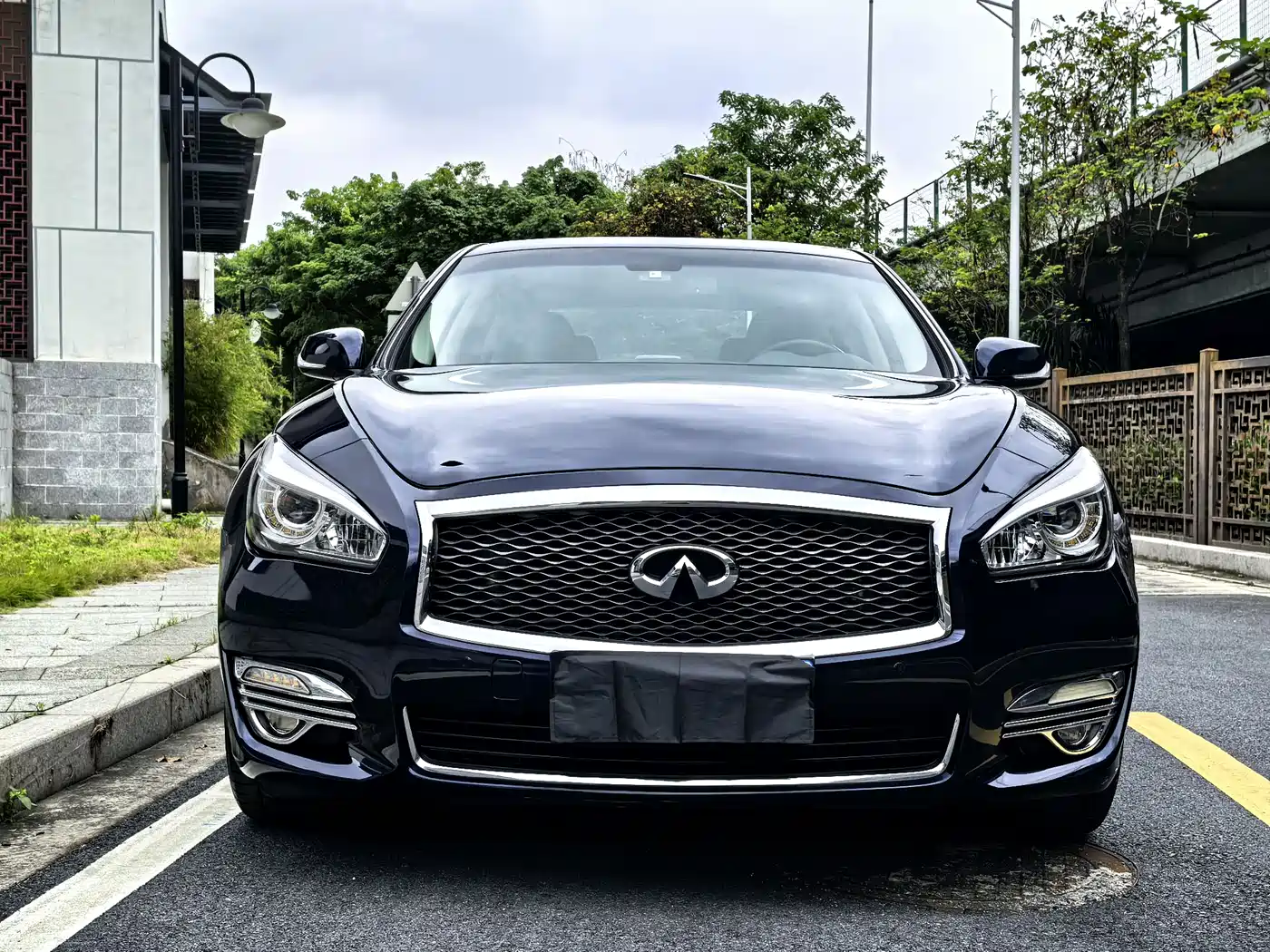 Infiniti Q70 2015 Q70L 2.5L Enjoyment Edition фото 3