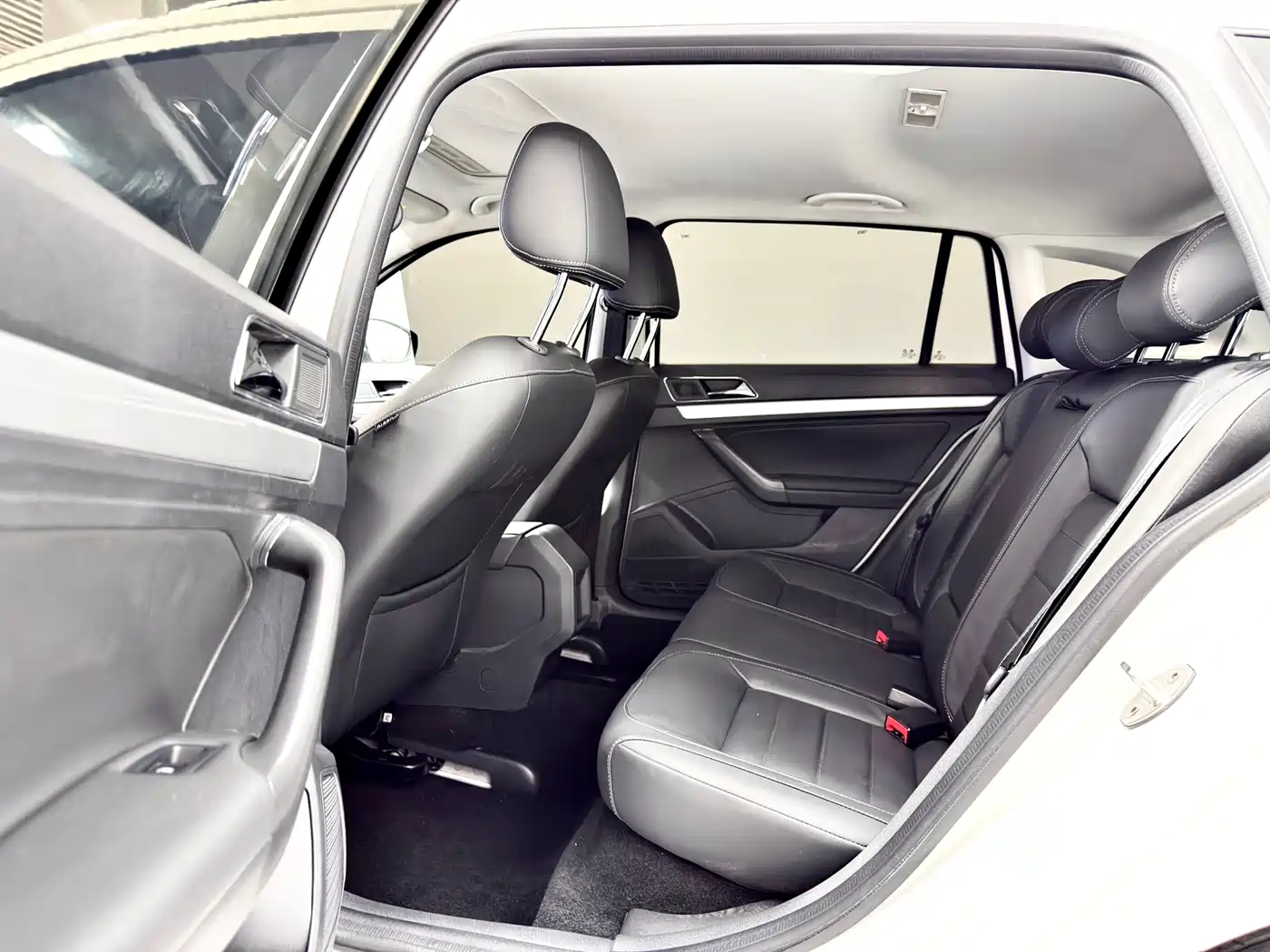 Volkswagen Lavida Tour 2017 230TSI DSG Comfort Edition фото 5
