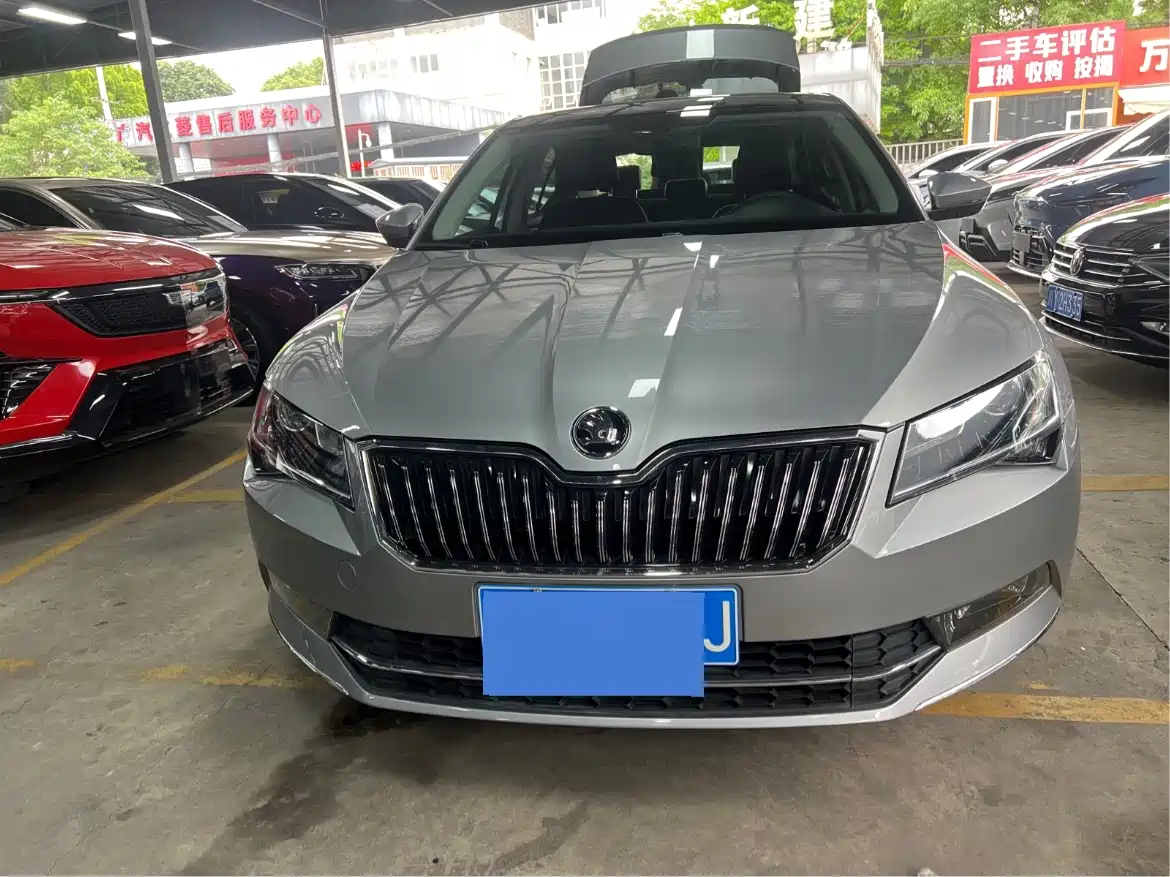Škoda Superb 2018 TSI280 DSG Comfort (China V) фото 2