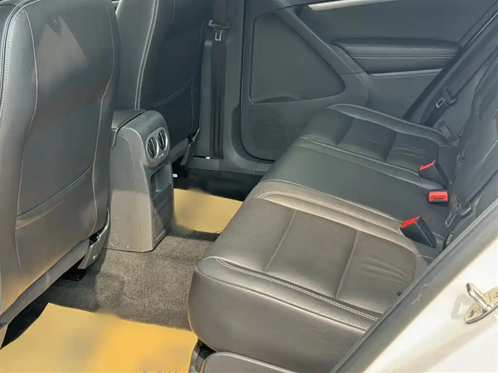 Volkswagen Tiguan 2016 Model 300TSI Automatic 2WD Comfort Edition фото 13