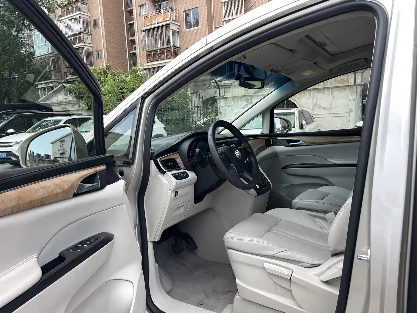 Buick GL8 2017 ES 28T Comfort Type China V фото 14