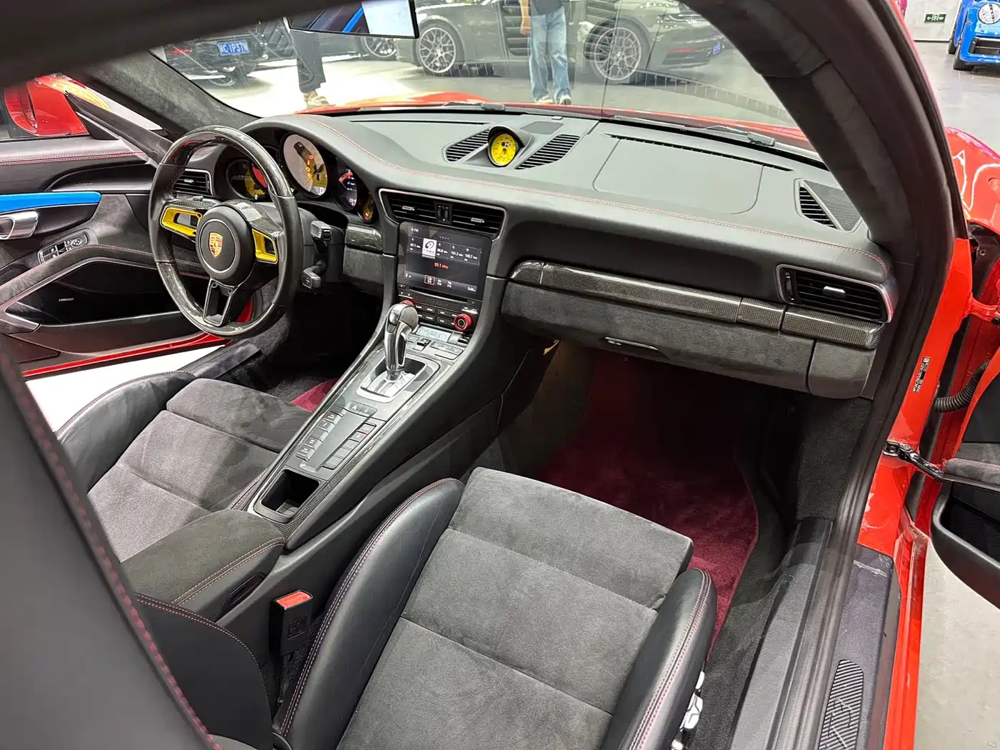 Porsche 911 2018 GT3 4.0L фото 9