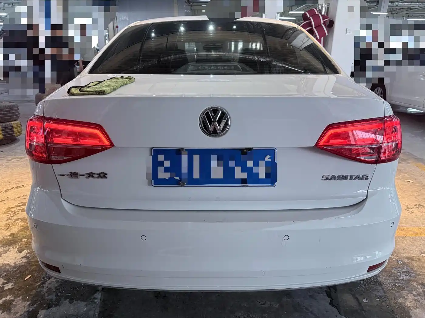 Volkswagen Sagitar 2018 1.6L Automatic Comfort фото 20