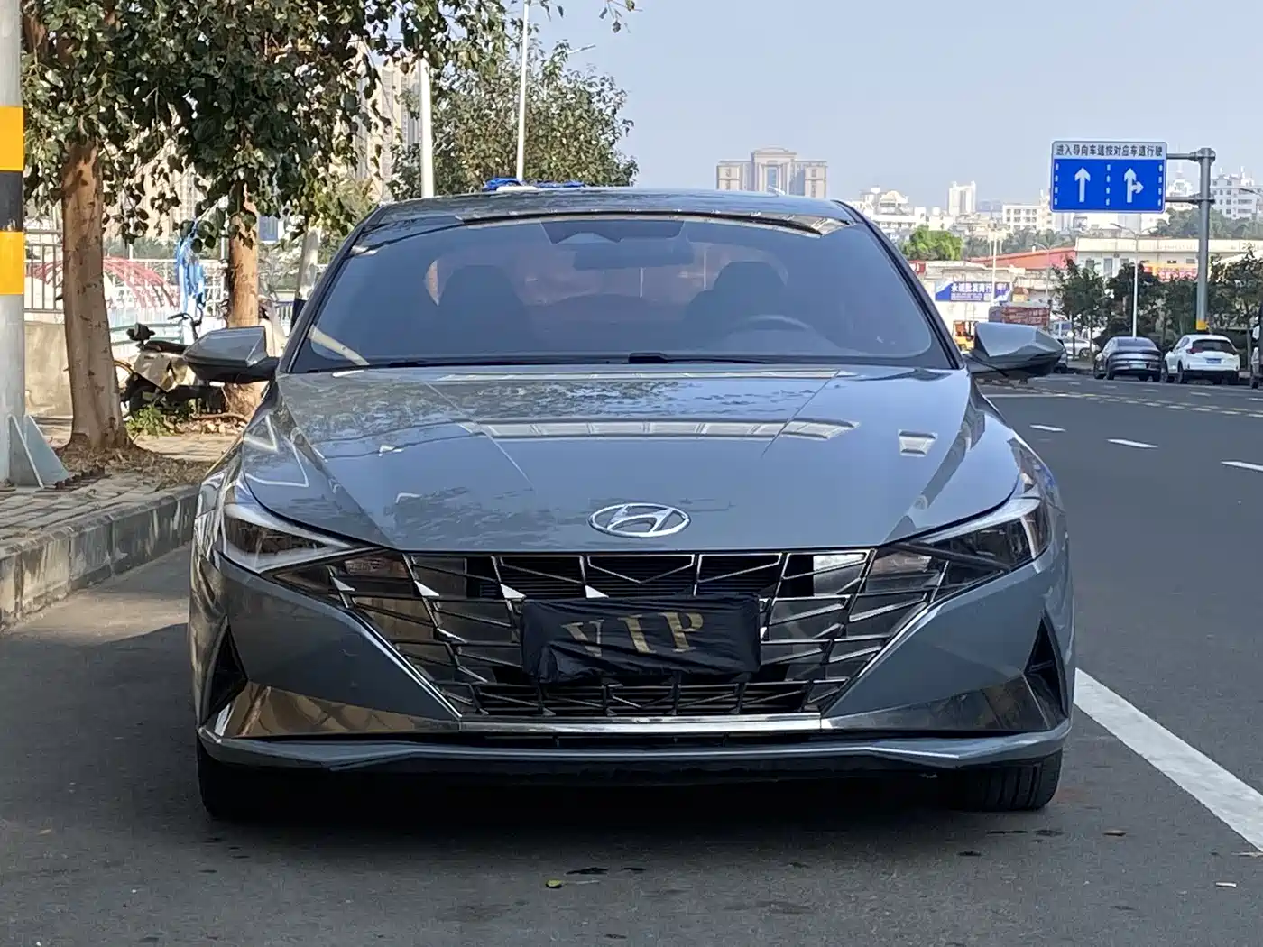 Hyundai Elantra 2022 240TGDi DCT LUX Premium Edition фото 11