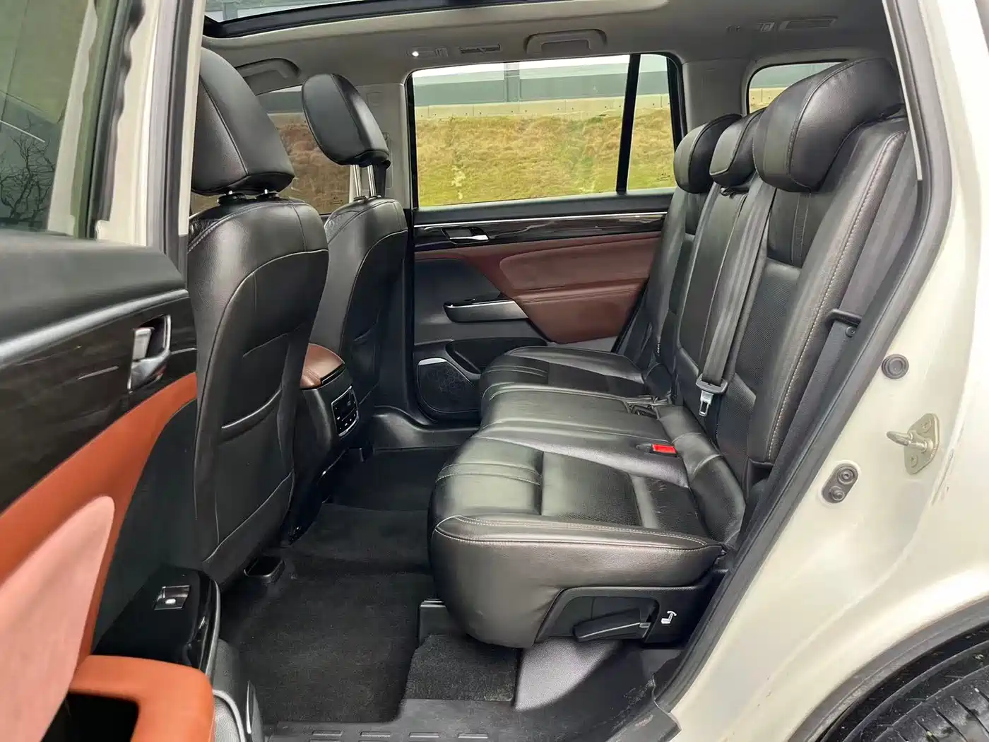 GAC Trumpchi Trumpchi GS8 2017 320T 2WD Luxury Smart Connect (7-seater) фото 7