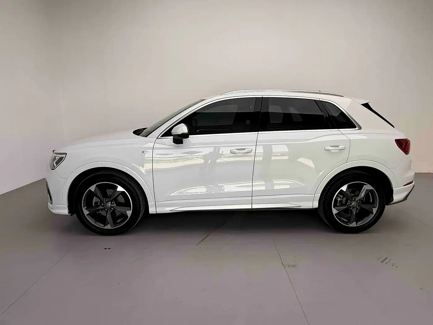 Audi Q3 2019 40 TFSI Fashion Dynamic фото 2