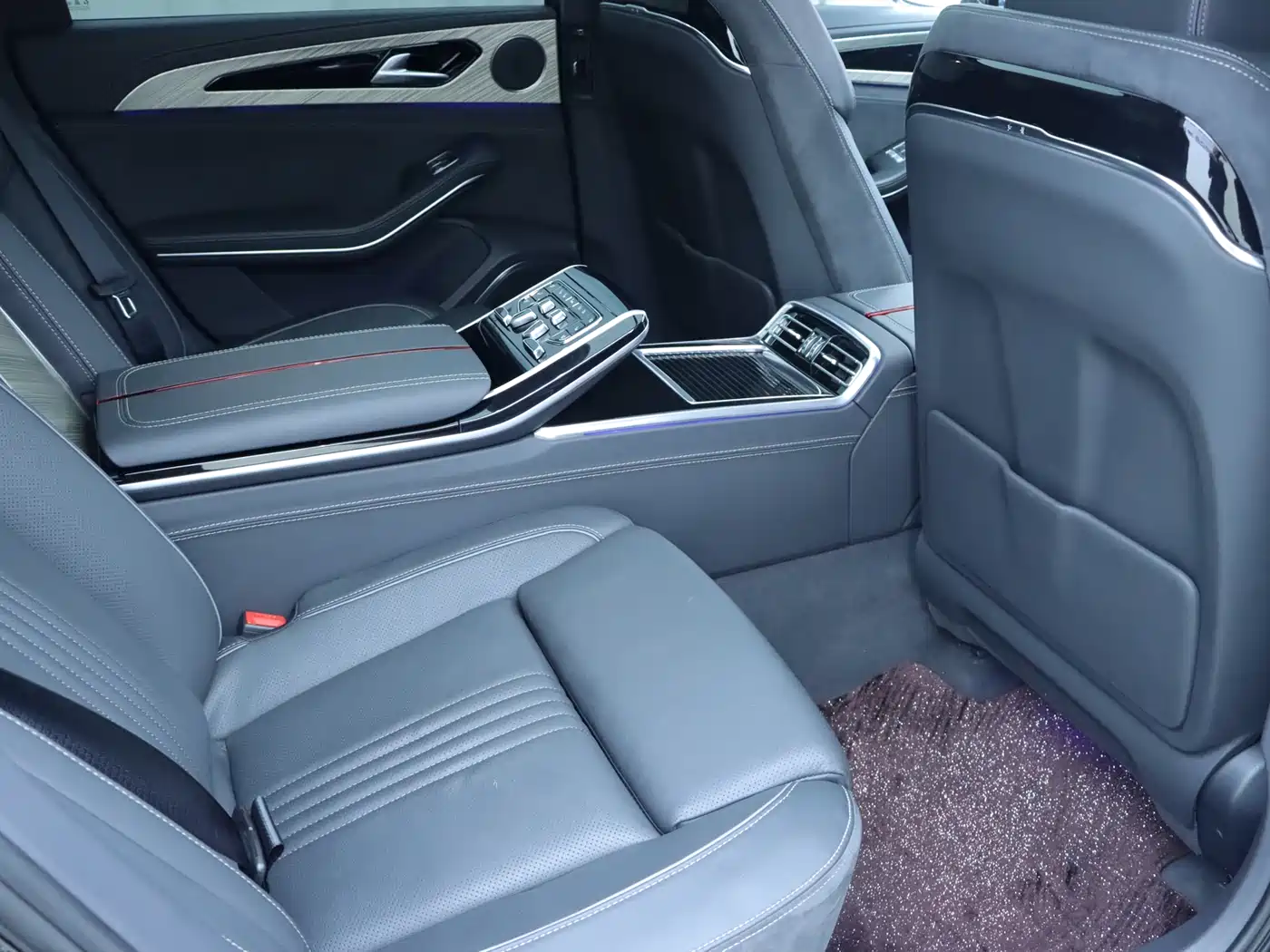 Hongqi H9 2020 3.0T Smart Connect Flagship 4-Seater фото 13