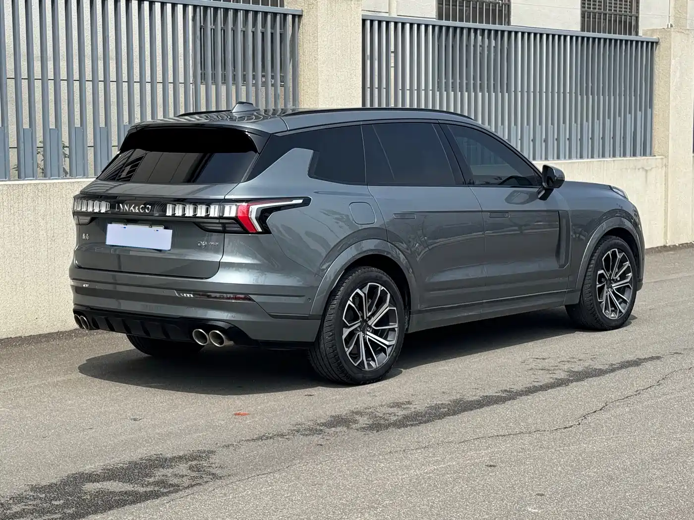 Lynk & Co 09 EM-P 2021 2.0T PHEV Halo 7-Seater фото 8