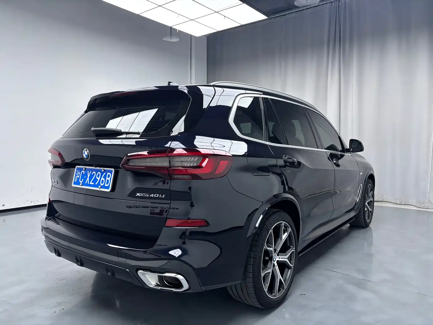 BMW X5 2022 Model xDrive 40Li M Sport Package фото 22