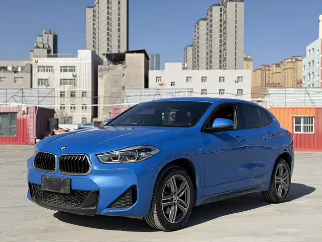 BMW X2