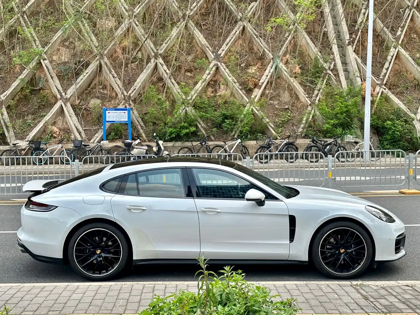 Porsche Panamera 2021 Model Panamera 2.9T фото 4